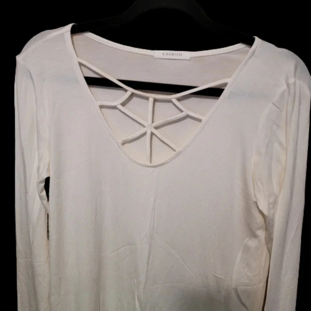 Cherish white long sleeve top - Picture 5 of 7